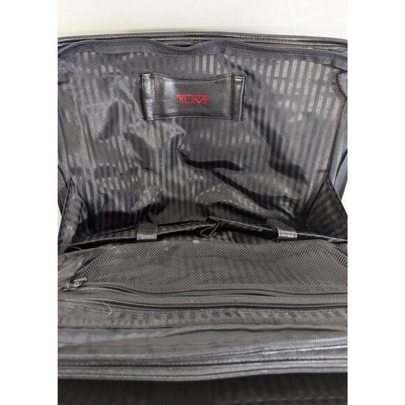 TUMI Alpha Expandable Large Leather Briefcase  Laptop Messenger Shoulder Bag - Picture 9 of 16